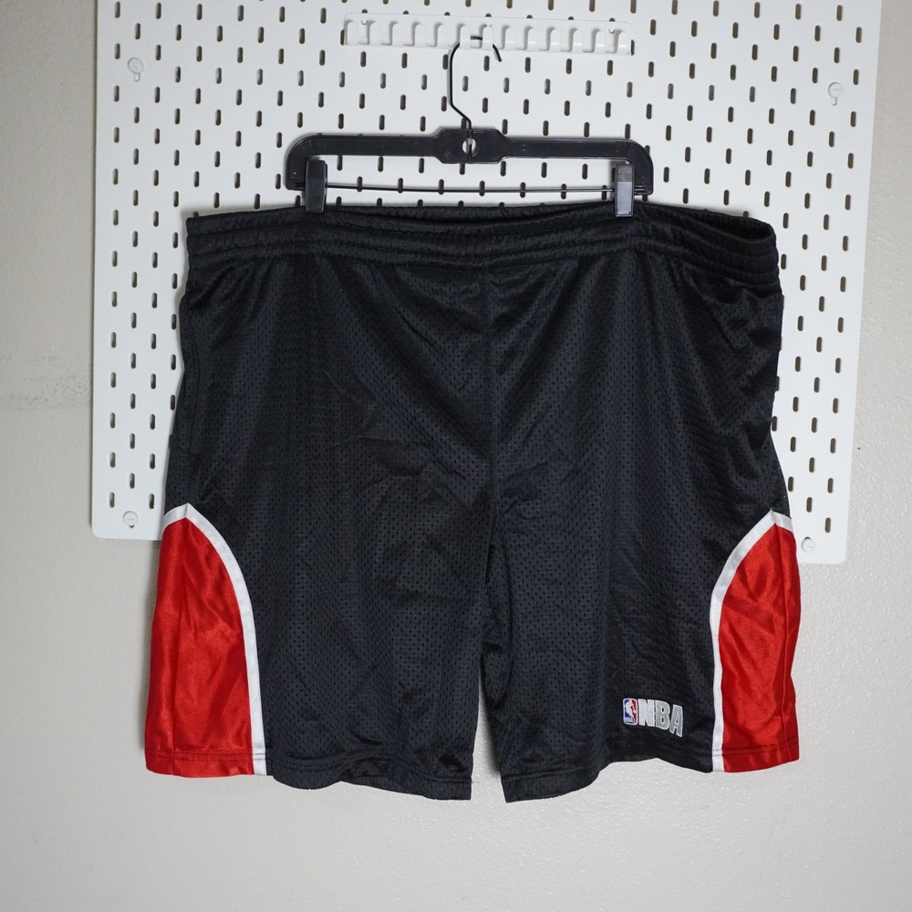 NBA Elevation XL‎ Black Mesh Basketball Shorts Red White Trim Bulls Jordan MJ
